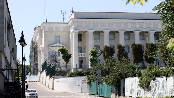 Ракетный удар ВСУ по штабу ЧМФ РФ в Севастополе. Видео последствий