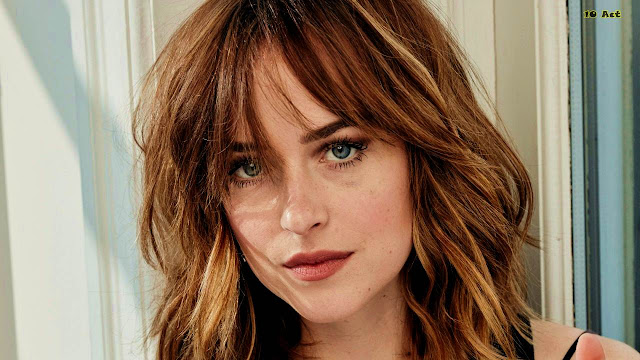 Dakota Johnson Photo Gallery