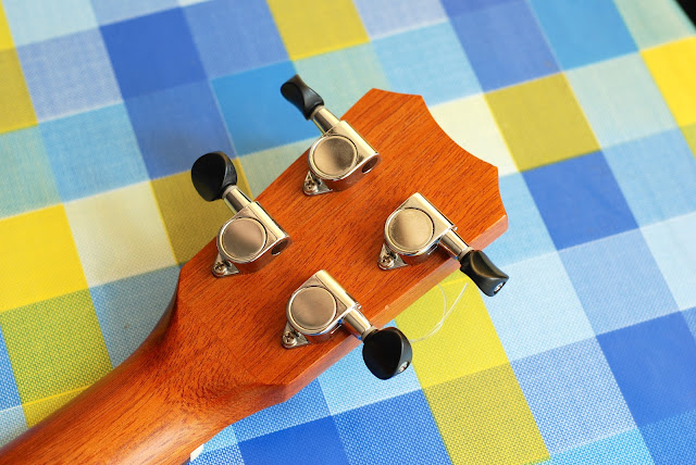 Islander MST-4 ukulele tuners