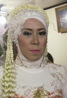 Stylist jilbab pengantin