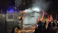 Bentrok Mahasiswa di Depan Kampus UNM Makassar, Polisi Tembakkan Gas Air Mata