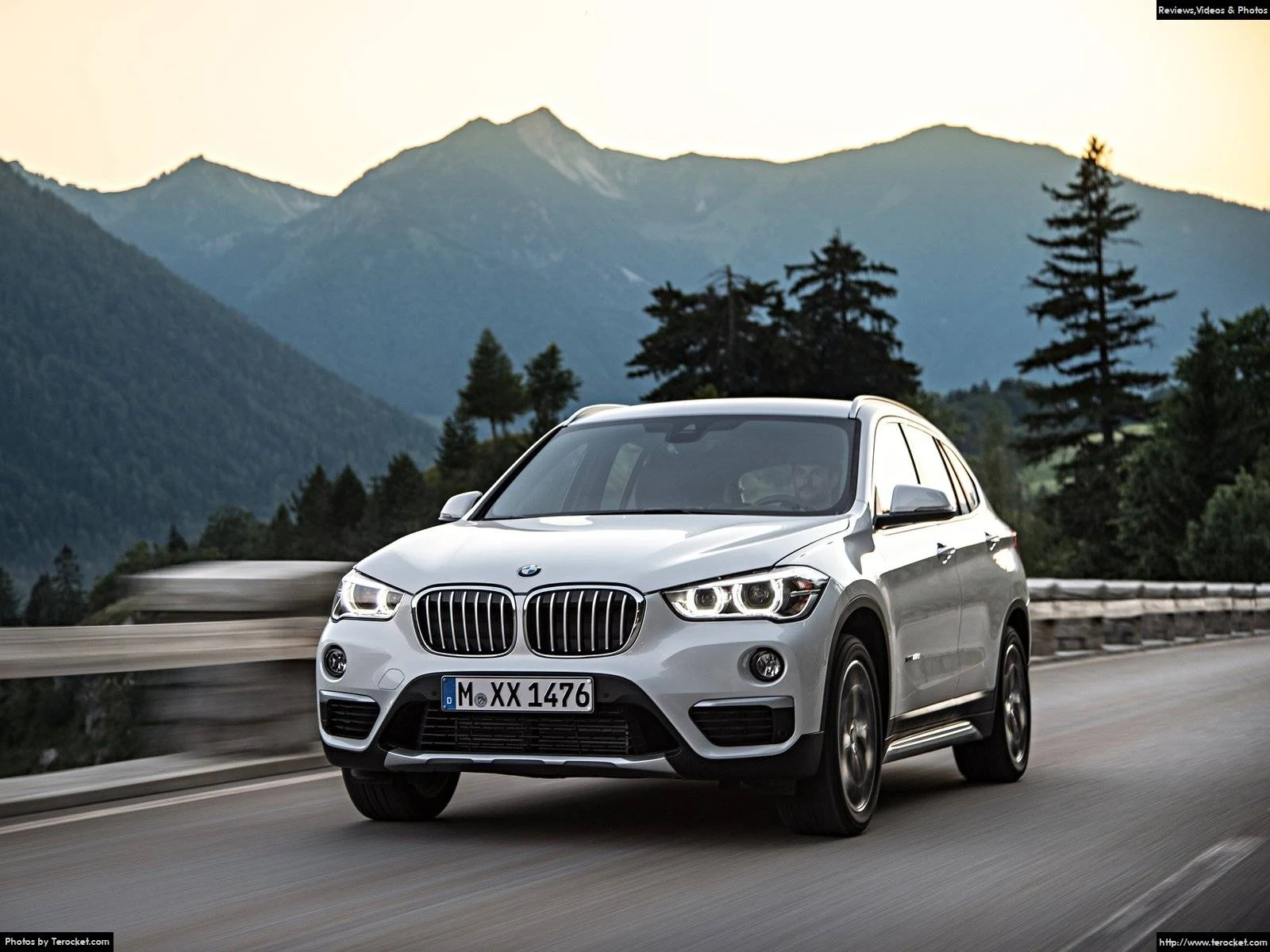 Hình ảnh xe ô tô BMW X1 2016 & nội ngoại thất