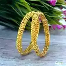 New Gold Bangles Designs - Girls Hand Bangles Designs - Silk Bangles Pics - Beautiful Bangles Pic - churi pic - NeotericIT.com - Image no 23