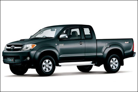  Cho thuê xe Toyota Hilux 2.5E 2WD Việt Nam