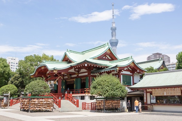 ศาลเจ้าคาเมโดะ เทนจิน (Kameido Tenjin Shrine: 亀戸天神社)