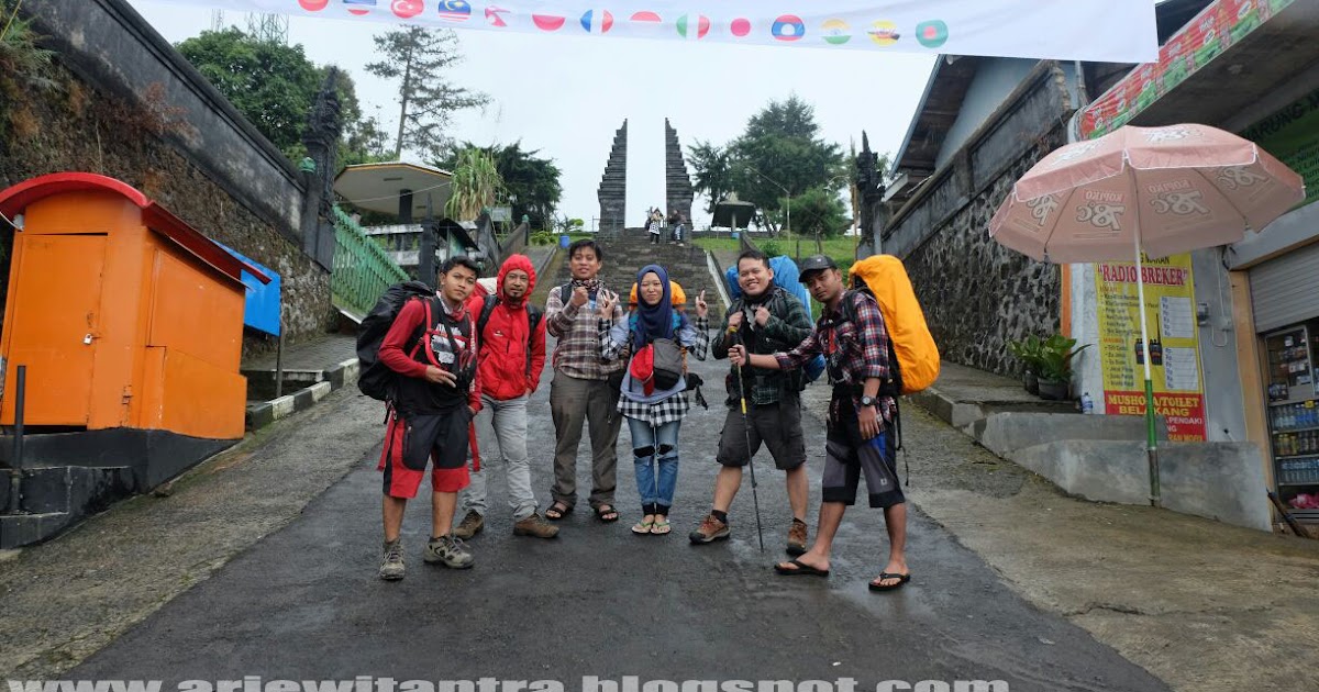 Pendakian Gunung Lawu via Candi Cetho - Arie Witantra