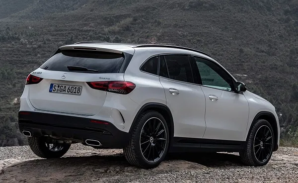 Mercedes Benz GLA 2021