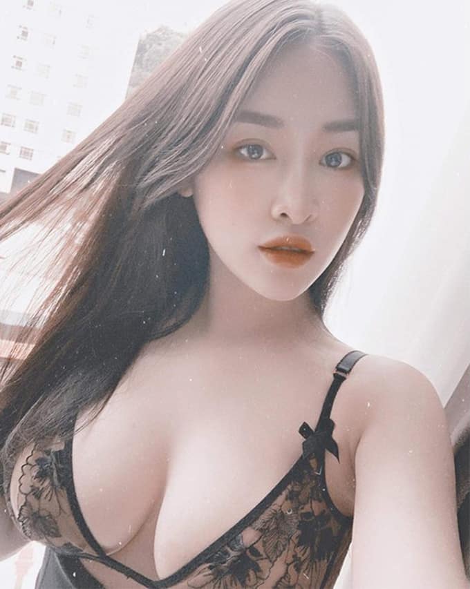 Ngắm trọn thân hình cực nóng bỏng hotgirl Vũ Thị Ngọc Khánh