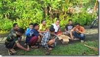 Membersihkan mushola ristansari (3)
