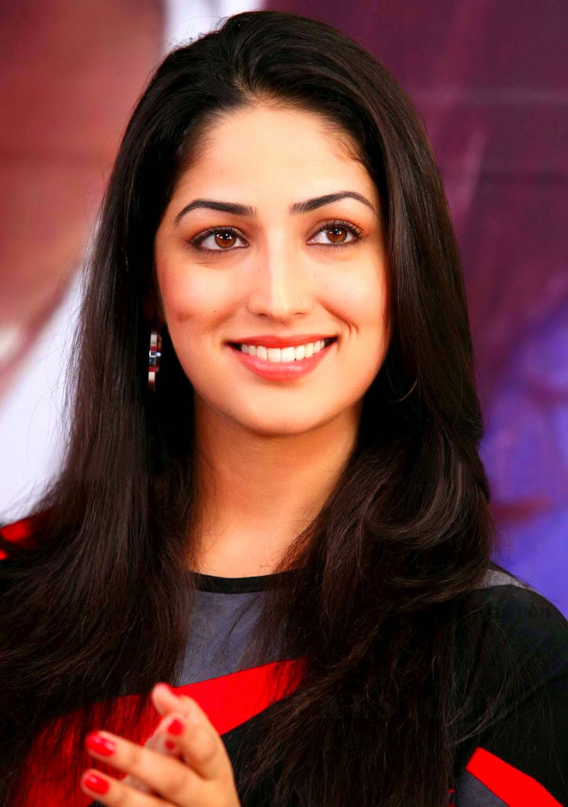 Yami Gautam HD wallpapers Free Download