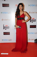 ishita Raj Sharma in Red Gown Stunning Beauty at success party of film sonu ke u ki sweety 005.JPG