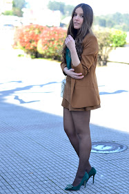 looks con zapatos verdes menbur