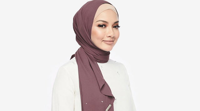 Tudung Naelofar