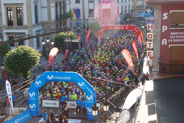 Más de 3.900 personas participan en la marcha cicloturista Lagos de Covadonga Ride 2017