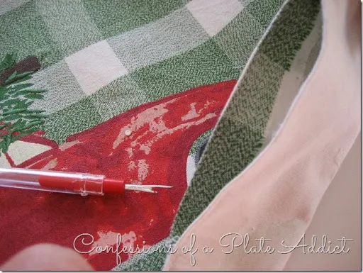 CONFESSIONS OF A PLATE ADDICT Pillow from a Placemat tutorial2