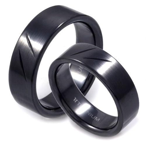 Titanium couple ring