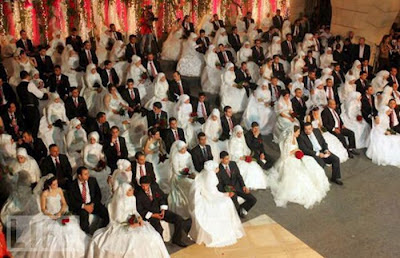 Kumpulan Foto Nikah Masal Di Berbagai Negara [ www.BlogApaAja.com ]