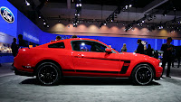 2013-Ford-Mustang-Wallpaper-16