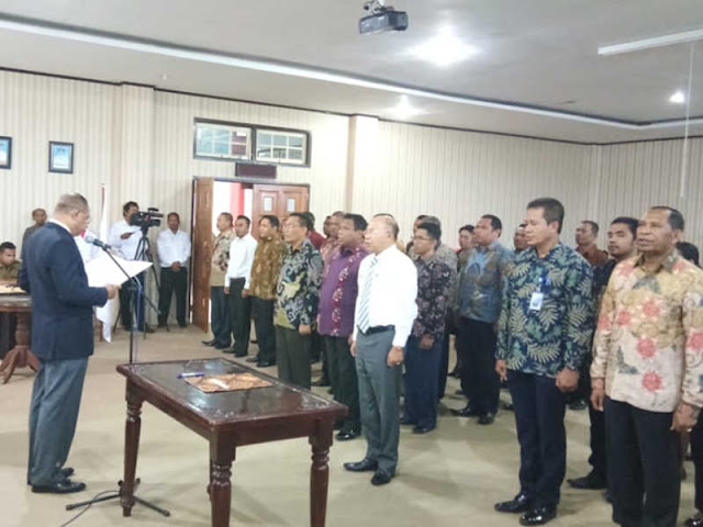 Anderias Rentanubun Dilantik Jadi Ketua KONI Malra 2018-2022