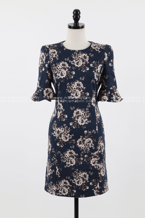  Flounce Sleeve Floral Dress