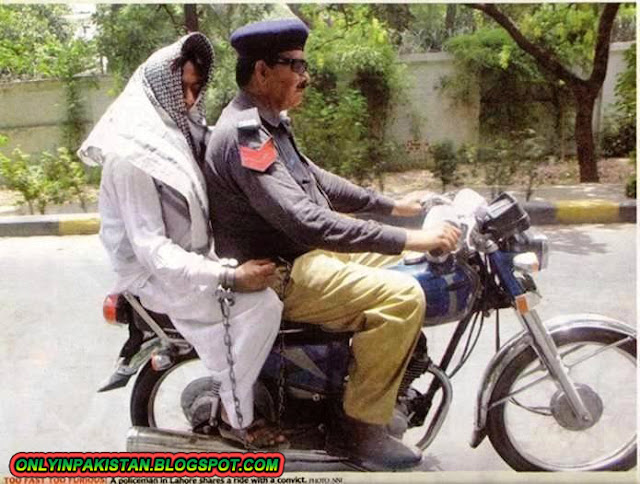 Funny Pakistani police