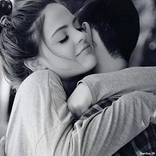 Hugging Romantic Pics - Lover Lover Romantic Pics & Images - Romantic Pic - neotericit.com
