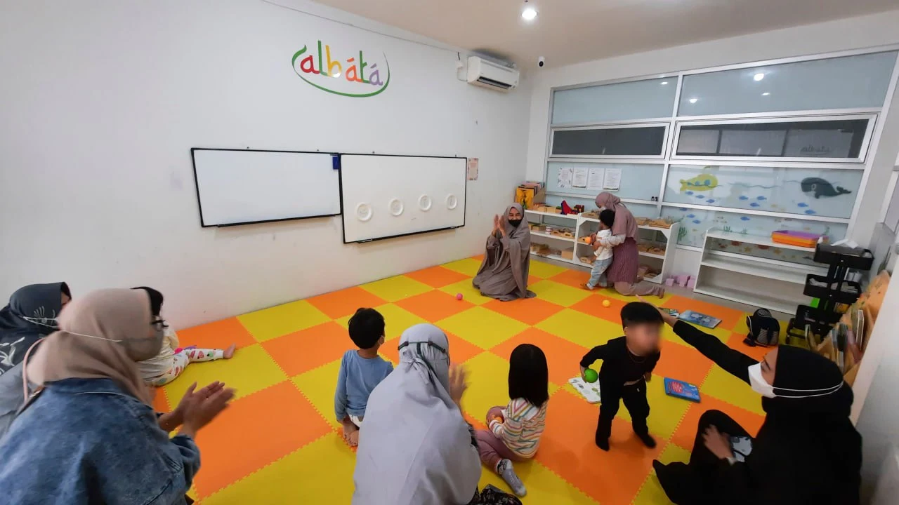 sistem pembelajaran montessori