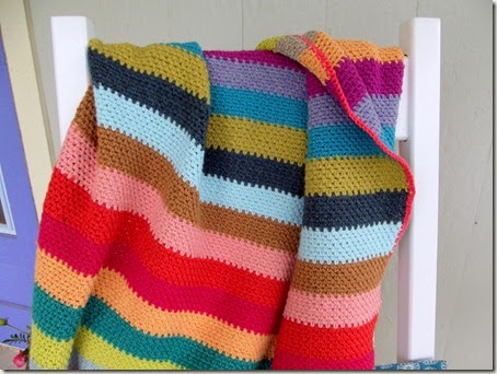 http://cozymadethings.blogspot.com/2012/06/beach-stripe-surf-blanket.html