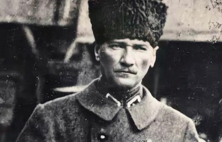 Misteri Makam Mustafa Kemal Ataturk Si Penghilang Identitas Islam, Keluarkan Bau Busuk Sampai Saat Ini