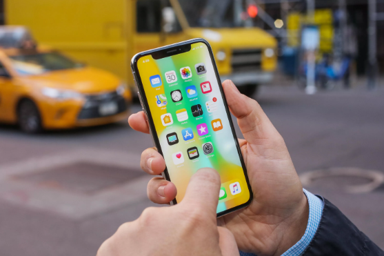 Read Before Purchase an iPhone | 5 Problems With iPhone