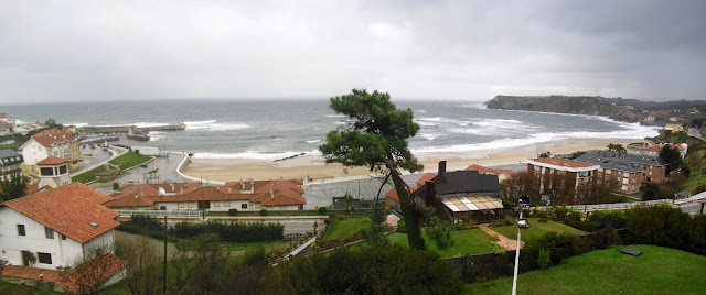  Puerto y Playa de Comillas