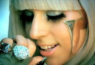 GagaVille apresenta álbum Born This Way de Lady Gaga