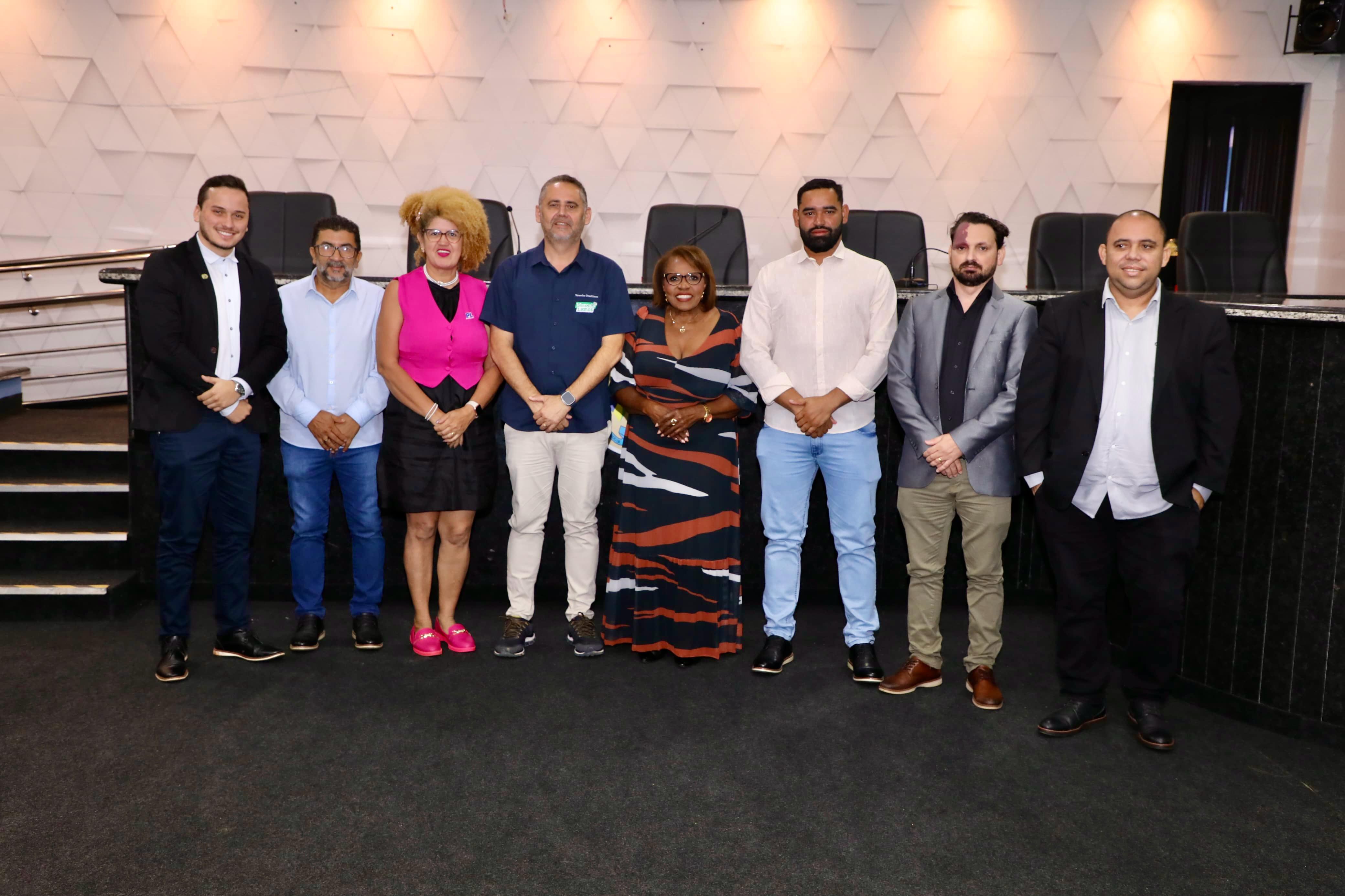 VEREADORA SOL DE VERÃO PARTICIPA DA PRIMEIRA REUNIÃO EXTRAORDINÁRIA DA UCAVER EM 2025