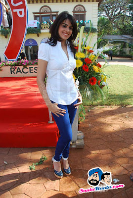 Elle Race Photos