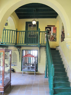 Stairs up to the Casa de Habano Cigar Shop at the Hotel Conde de Villanueva 