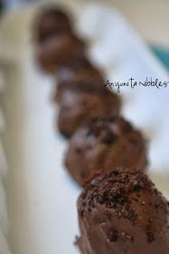 Tiramisu Oreo Truffles make perfect Christmas party food from www.anyonita-nibbles.com