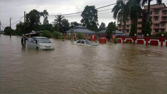 Gambar Banjir Di Kelantan 2014 - Blogger Lelaki