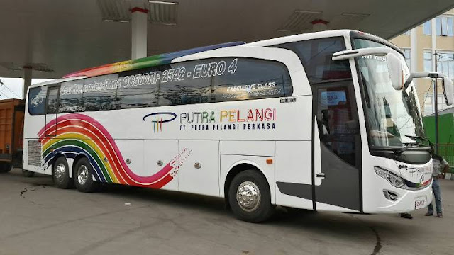 11 BUS MEWAH ACEH 