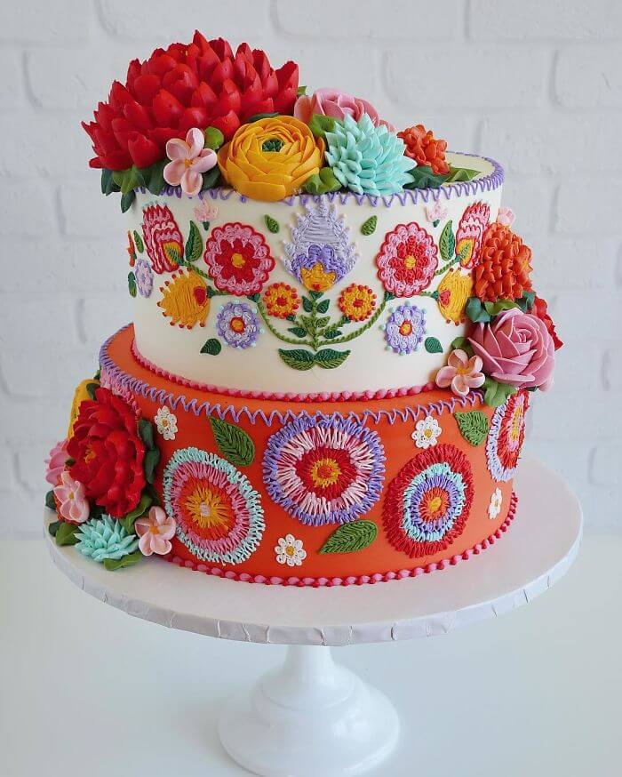 Delicious Cakes Look Like They’re Made Of Needle And Thread