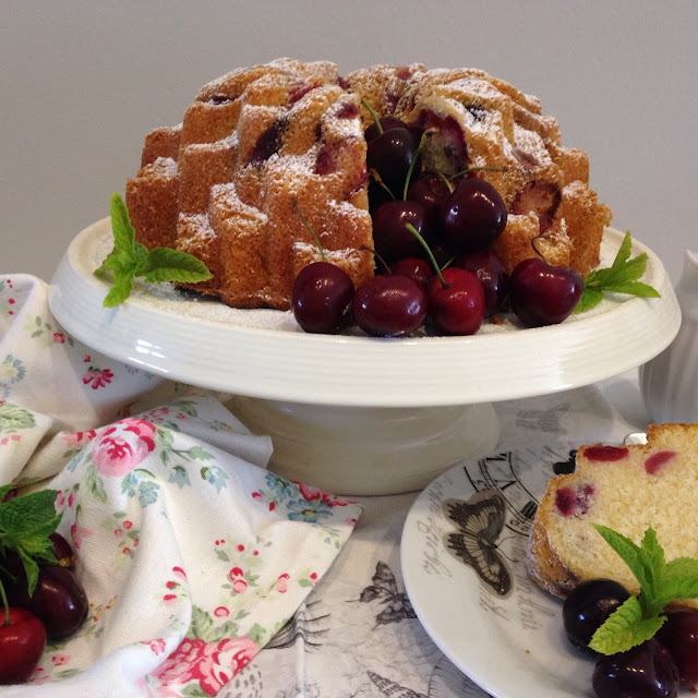 bundt cake de cerezas