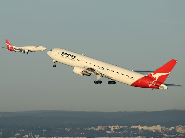 Qantas Airways Boeing 767-300