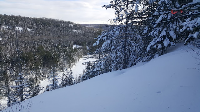 Point de vue sur le lac Koel