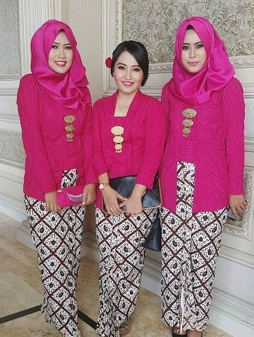 10 Model Kebaya Kutu Baru Untuk Orang Gemuk Terlihat 