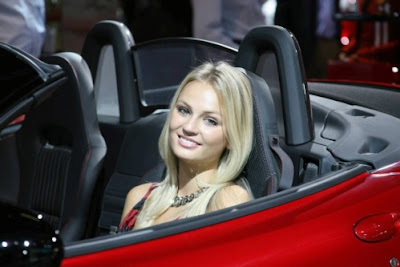 Most Gorgeous Auto Show Babes Seen On www.coolpicturegallery.us