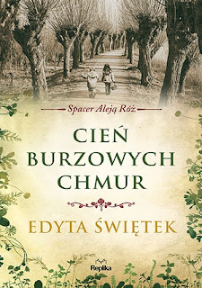 Cień burzowych chmur - Edyta Świętek