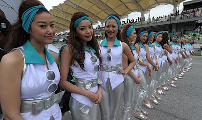 Malaysian F1 GP paddock sexy babes - photo 6