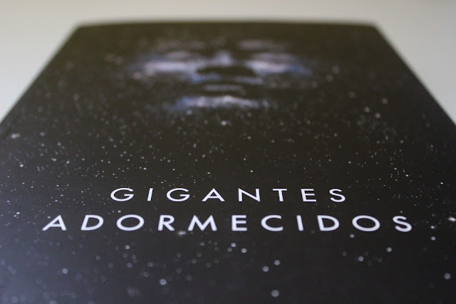 Resenha Livro Gigantes Adormecidos