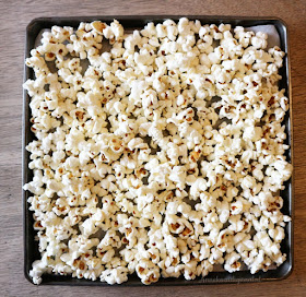 popcorn traktatie, popcorn trakteren, popcorn uitdelen, eenhoorn traktatie, recept eenhoorn, unicorn recept, eenhoorn traktatie, mm's, chocopopcorn