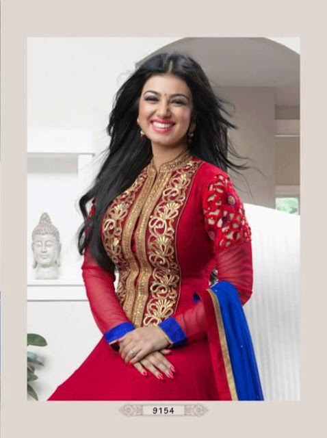 Ayesha takia in red suit