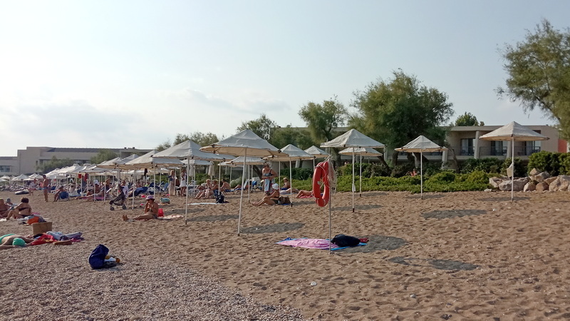 Καμία παραλία δεν άφησαν ελεύθερη για τους δημότες της Αλεξανδρούπολης